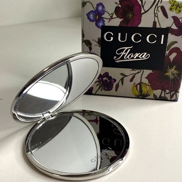 💐NIB GORG GUCCI FLORA LIMITED EDITION Compact Mirror w/Silver Floral Engraving - Picture 2 of 16